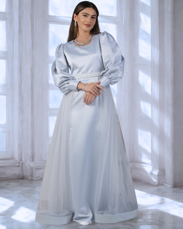 Emirati Women’s Clothing: Tradition Meets Modern Elegance