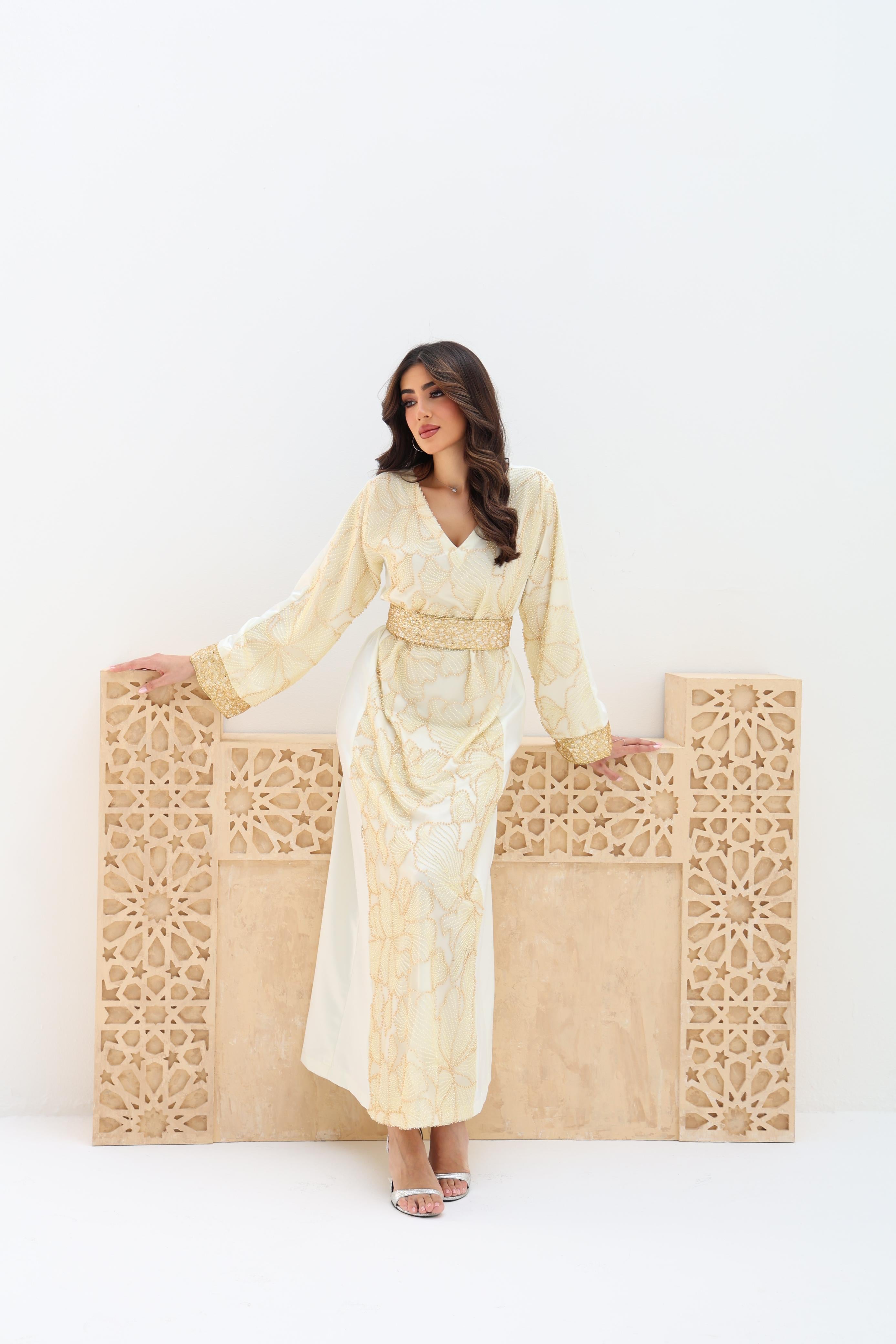 Traditional Emirati Women's Dresses | La Mode Patchouli UAE Traditional Emirati Women's Dresses | La Mode Patchouli UAE