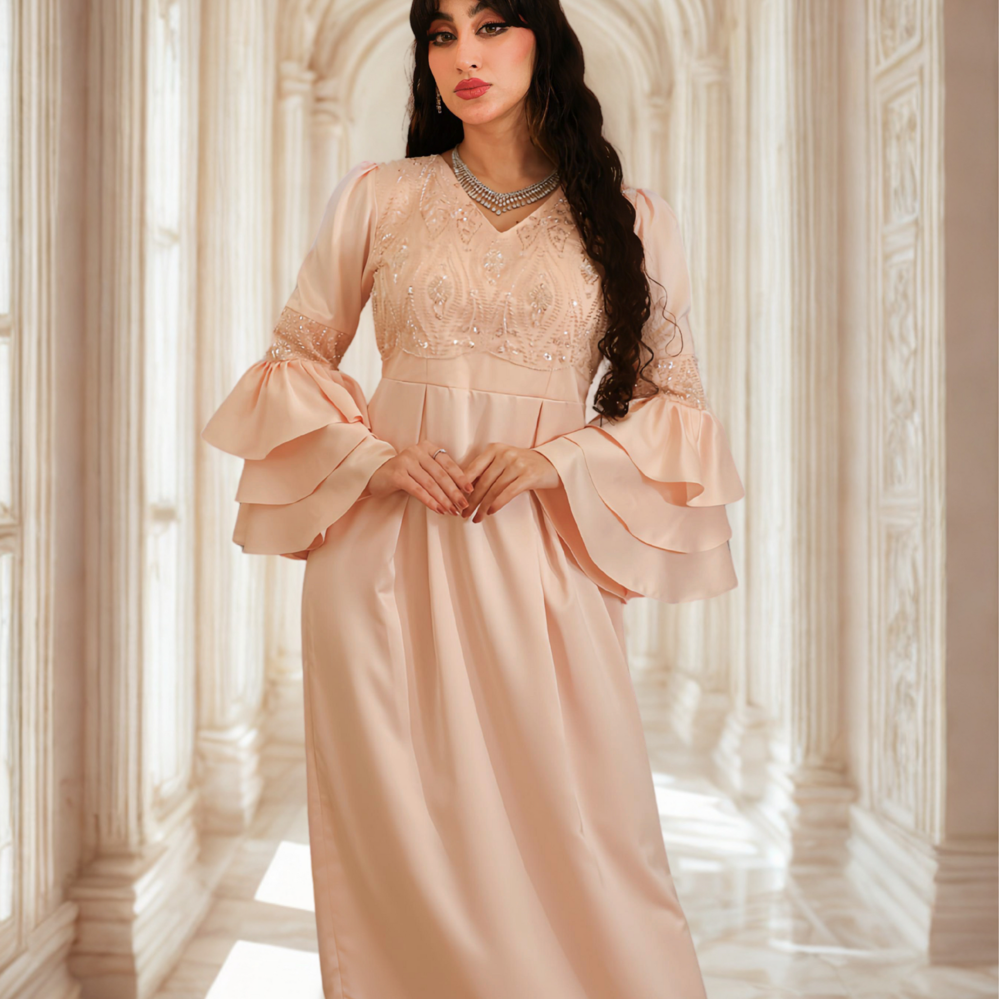 Step Into Elegance: Evening Dresses for Women in UAE by La Mode Patchouli